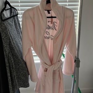 Soft Victorias Secret Robe